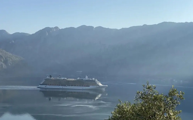 Two Bedroom Apartment With Amazing Views