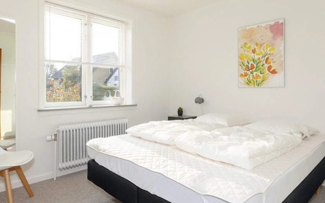 6 Person Holiday Home in Skals