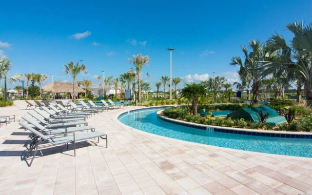 Tvpm-4263pd/sl 5 Bedroom Townhouse by RedAwning