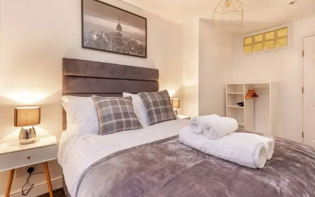 Host Stay New Street Suite