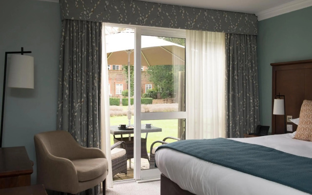 Bush Hotel Farnham