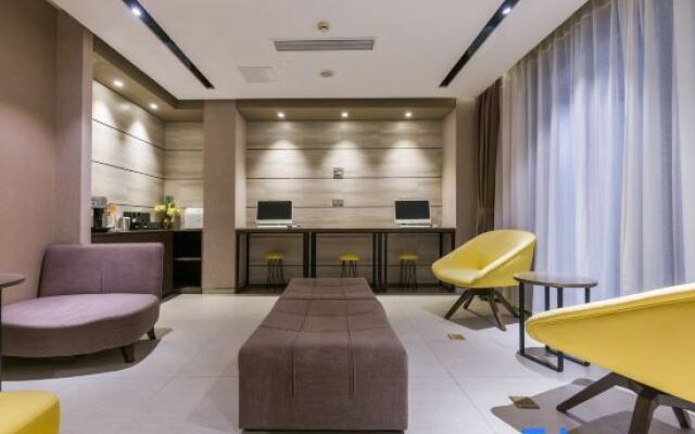 Home Inn Selected (Shanghai Lujiazui Nextage Tangqiao)