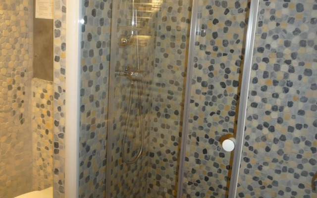 Aix Hotel