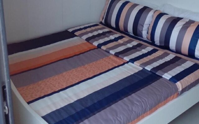 Lot 8 Serviced Apartments