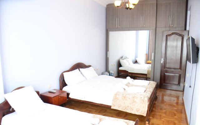 Guest House Batumi Globus