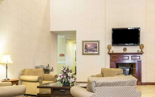 Comfort Suites South Point - Huntington