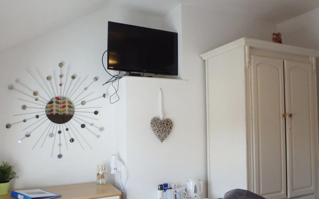 Saint Cadfans Lodge