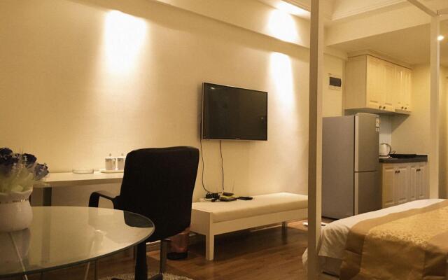 Shanghai Xinyuan Apartment