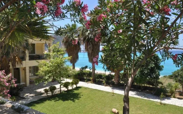 Petani Beach Suites