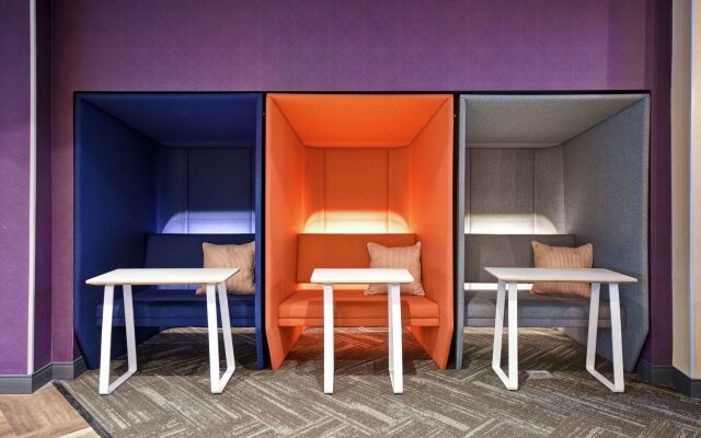 Tru by Hilton Louisville Airport