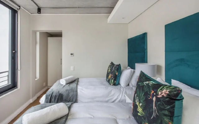 The Docklands 2 Bed Executive Apartment