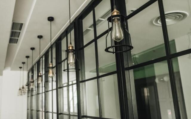 Kampi Hotel Tunjungan – Surabaya