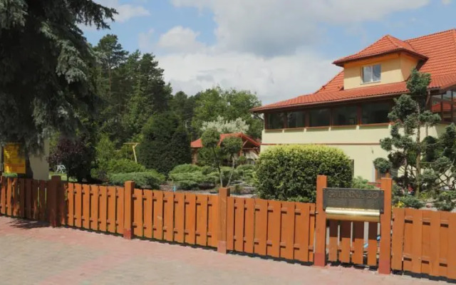 WIlla Maksymilian Bed and Breakfast