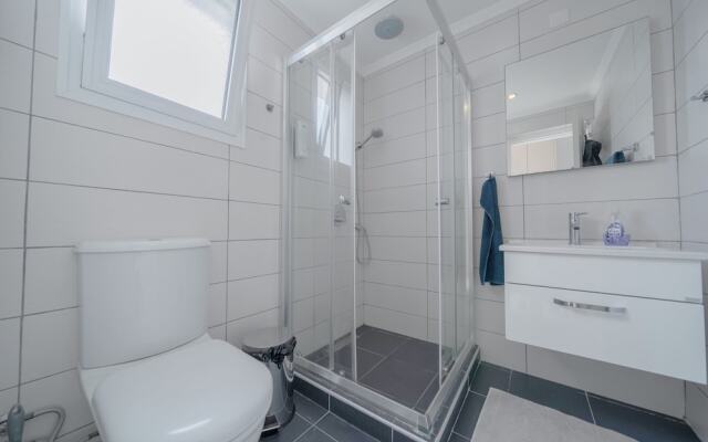 Modern Studio Apartment With Lovely sea View