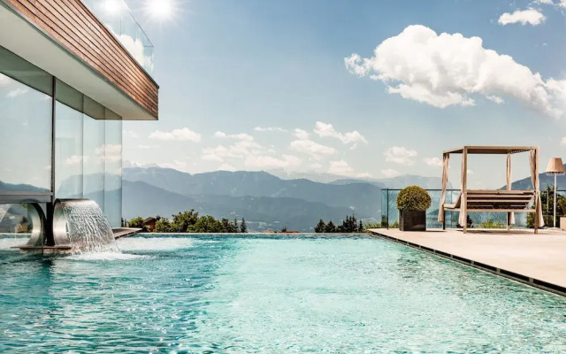 SONNENBERG | Panorama Dolomites Wellbeing