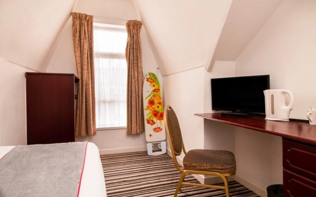 OYO Cardiff Central