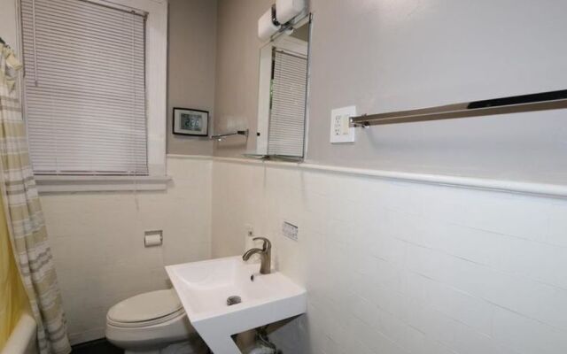 Hopkins Park Bed and Breakfast