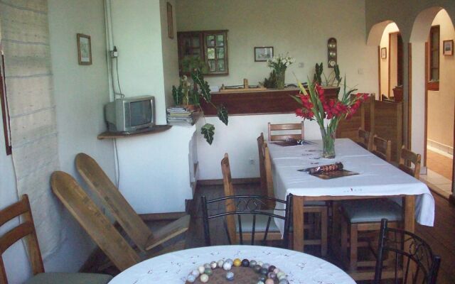 Tana-Jacaranda - Hostel