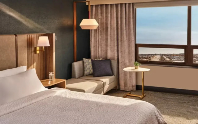 Holiday Inn Hotel and Suites Richmond West End by IHG
