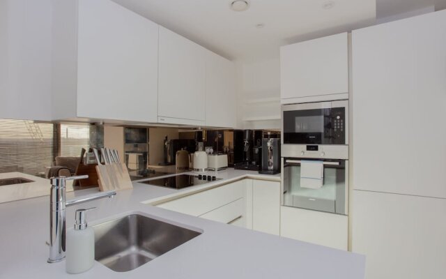 Contemporary 1 Bedroom Apartment in South London
