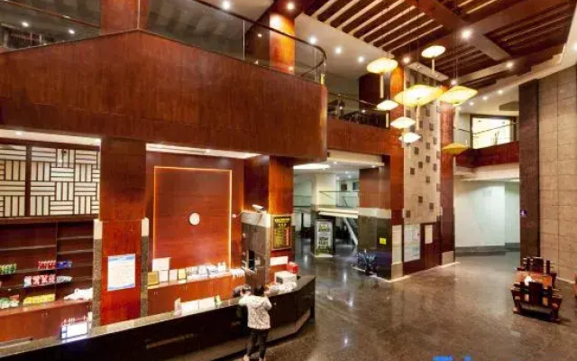 Yunhai Jiangwan Holiday Inn