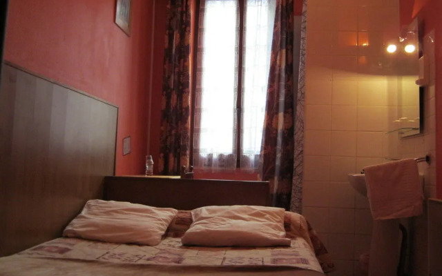 Hotel Innova Cardabella