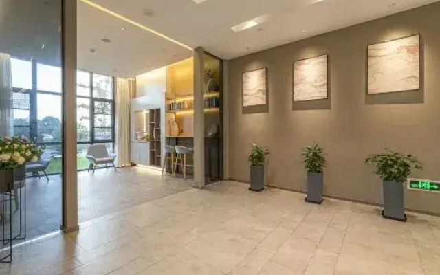 Homeinn · neo (Ningbo Airport Yinzhou Avenue)