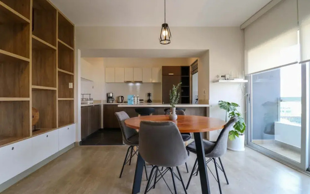 w Comfy 2BR w Park View in Miraflores
