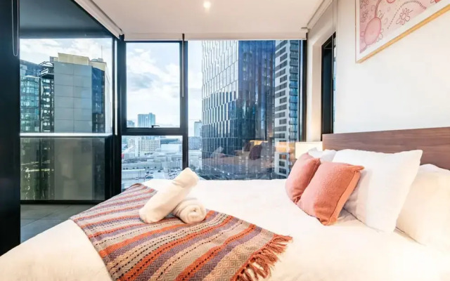 Central 2 Bedroom Apartment in Southbank