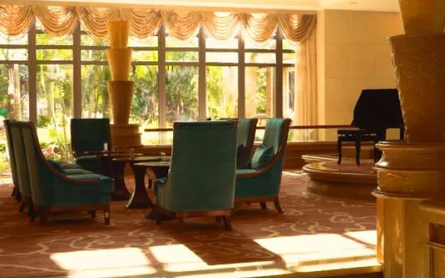 Diannan Green Lake View Hotel