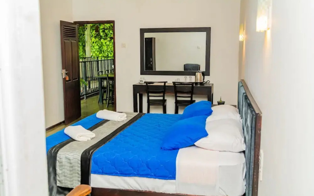 ShiCo Transit Hotel