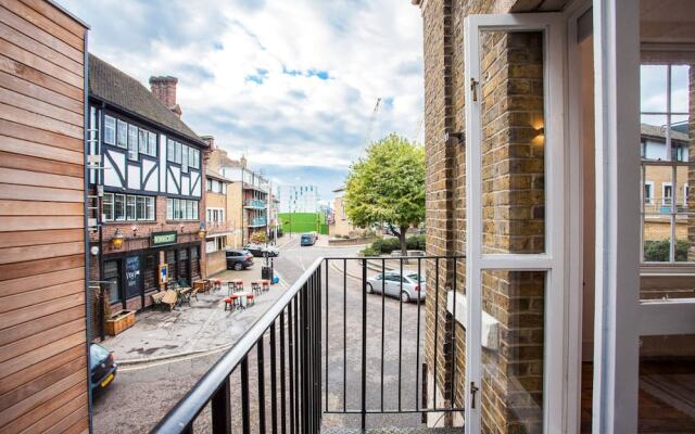 Unique Georgian 2 Bed House in Bermondsey