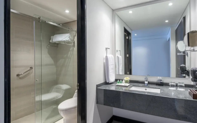 NH Bogotá Urban 26 Royal