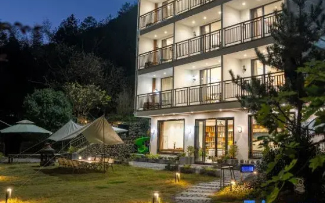 Guchi · Mountain Wilderness Boutique Hotel