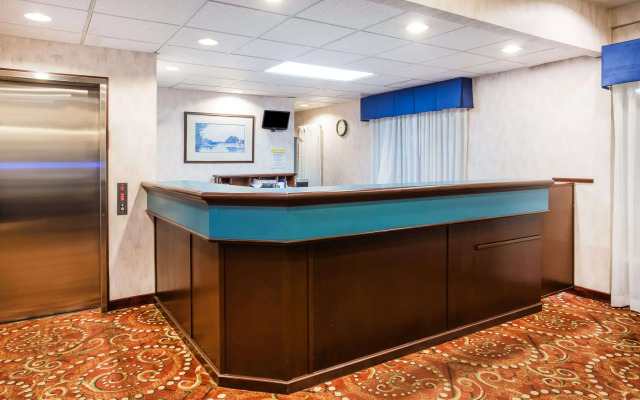 Days Inn by Wyndham Seattle Aurora