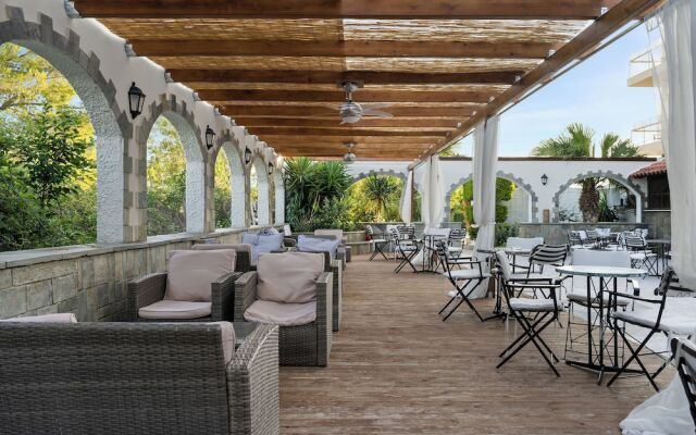 Stefania Hotel