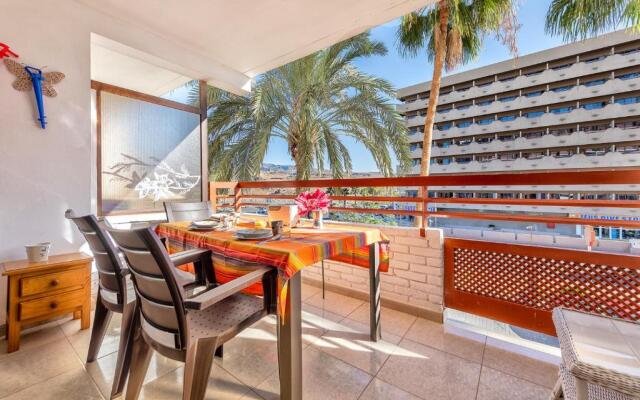 Apartamento a pie del mar