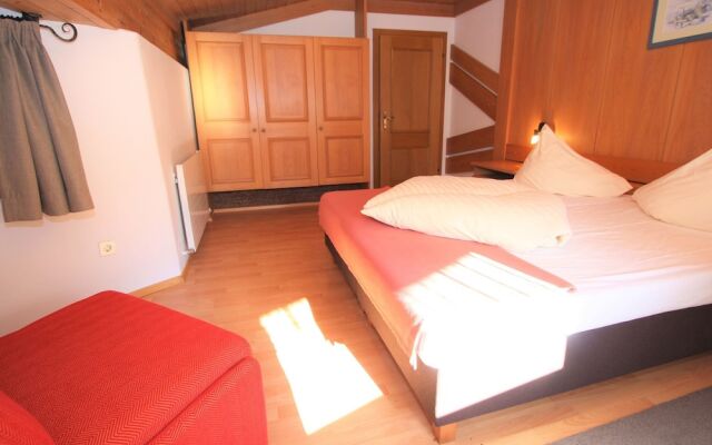 Peaceful Apartment in Hinterglemm With Camping Cot
