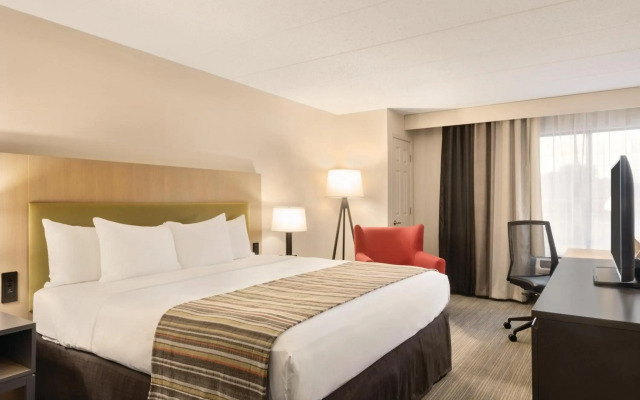 Country Inn & Suites by Radisson, La Crosse, WI