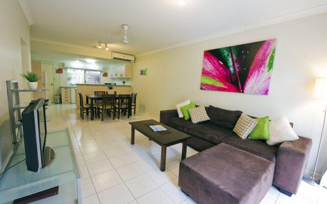 Costa Royale Beachfront Apartments