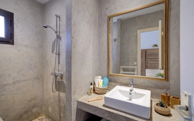 Le Saly Hotel