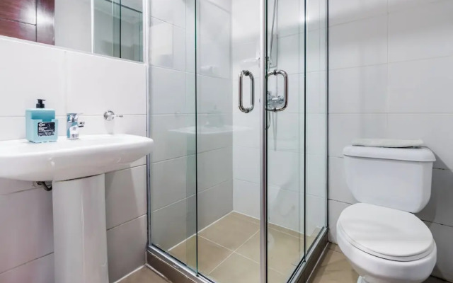 Hotel Luxstone Executive Suites