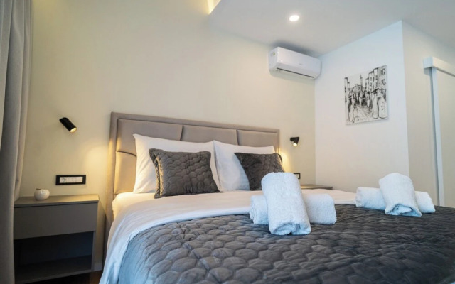 Seafront Sunset Studio&Rooms