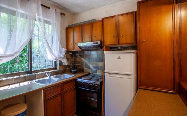 Luxury house in Elani beach 100m by the sea