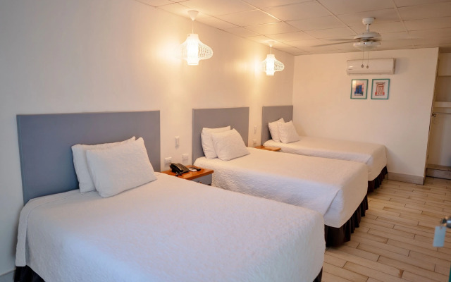 Green World The Hostel