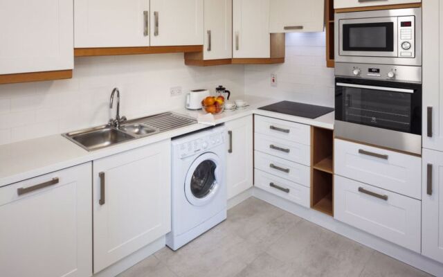 Baggot Rath 27151
