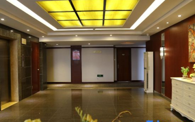 Shining Star Holiday Hotel