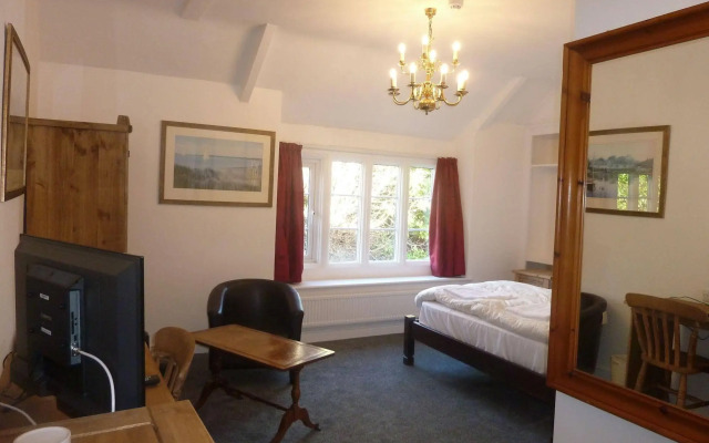 The Coach and Horses Inn