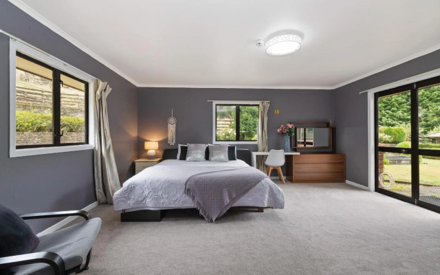 Westminster Mountain View Manor Main House – Guest Rooms – Rotorua