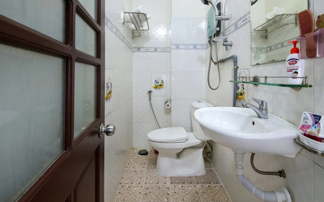 Red Lotus Homestay